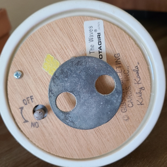 Otagiri Over the Waves Kirby Koala music box - Picture 7 of 7